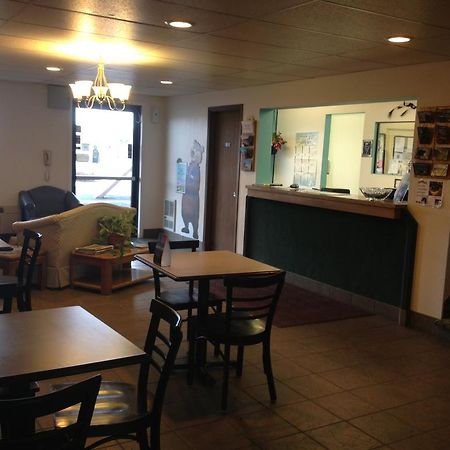 Travelodge By Wyndham Deer Lodge Montana Bagian luar foto