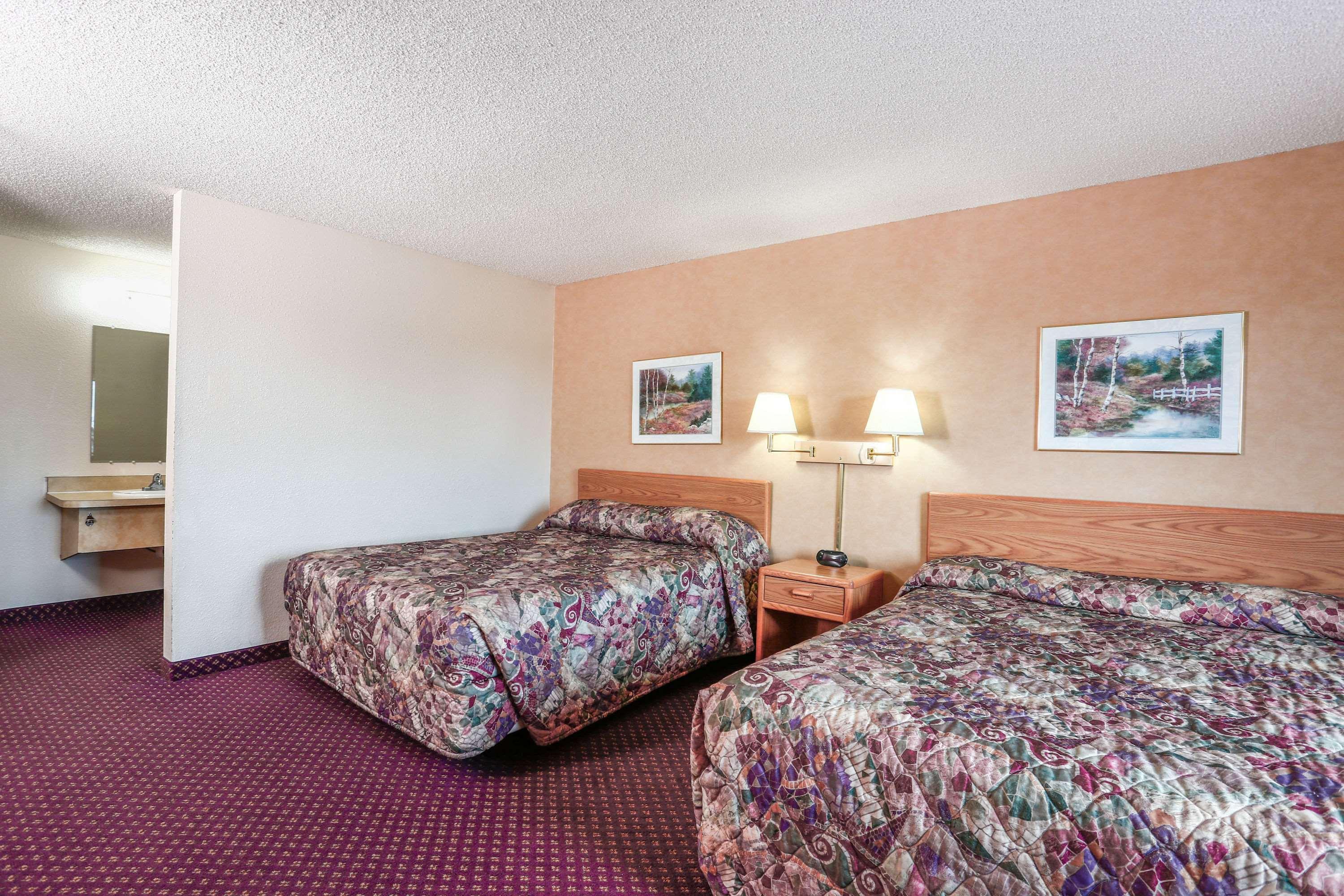Travelodge By Wyndham Deer Lodge Montana Bagian luar foto